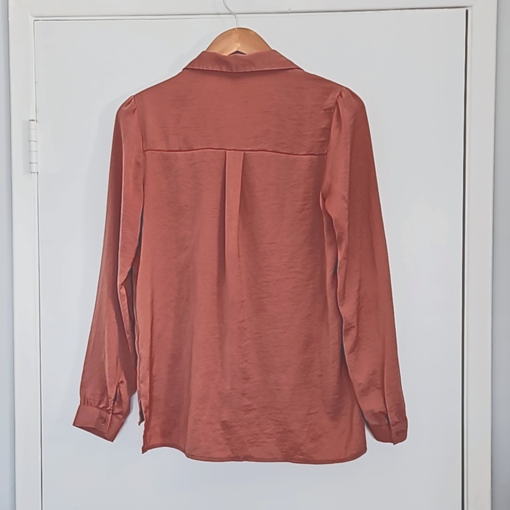 Top Button Down - Picture 4 of 6
